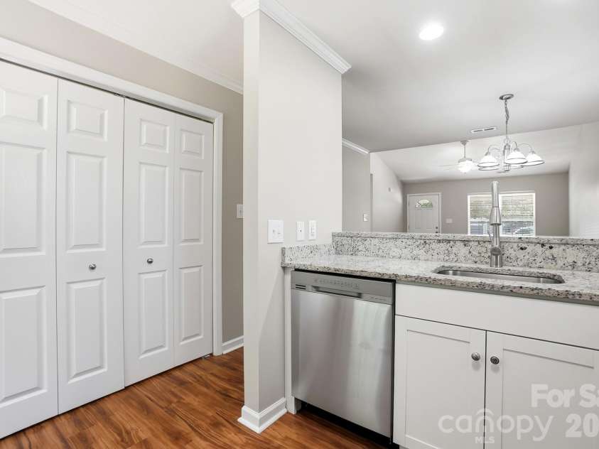 423 Danielle Way, Fort Mill, SC 29715.  MLS# CAR4387194, YatesRealty ID 26124. 