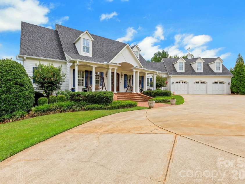 340 Harrison Road, Roebuck, SC 29376.  MLS# CAR4387616, YatesRealty ID 26126. 