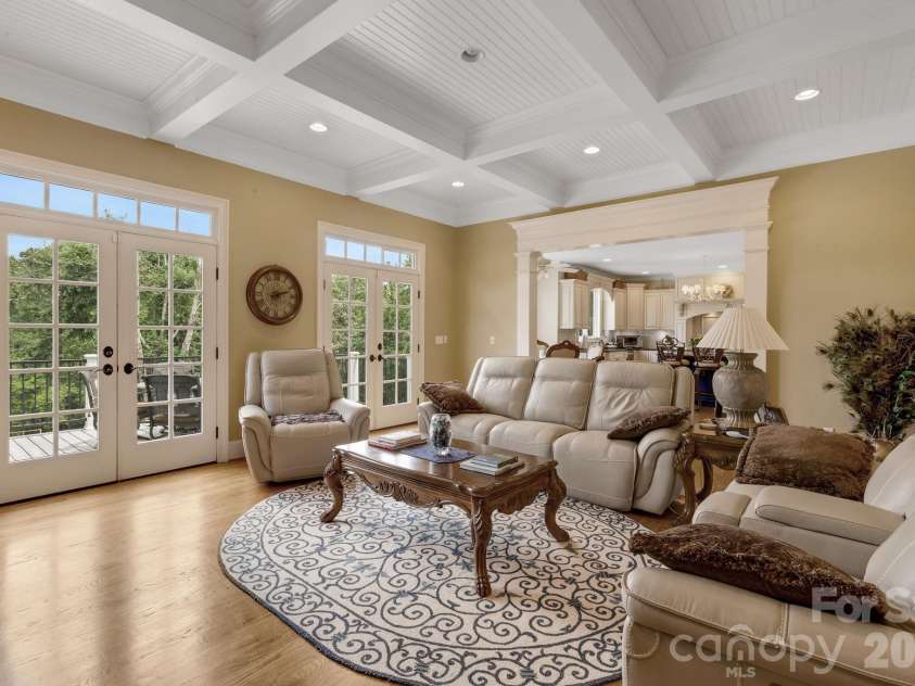 340 Harrison Road, Roebuck, SC 29376.  MLS# CAR4387616, YatesRealty ID 26126. 