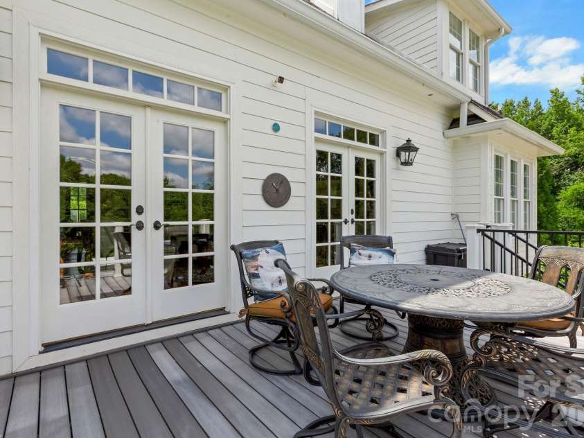 340 Harrison Road, Roebuck, SC 29376.  MLS# CAR4387616, YatesRealty ID 26126. 
