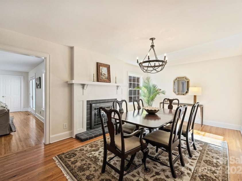 7135 Folger Drive, Charlotte, NC 28270.  MLS# CAR4214967, YatesRealty ID 26126. 