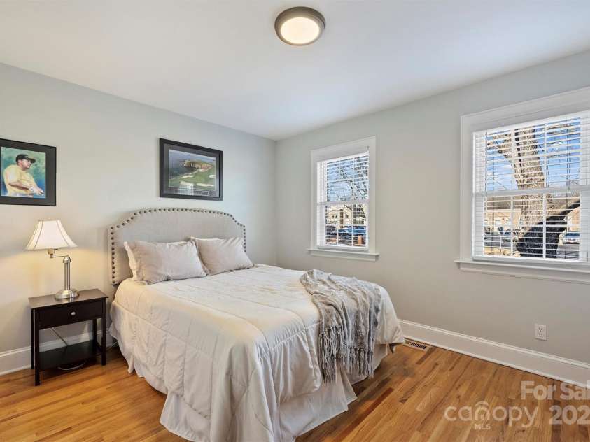 7135 Folger Drive, Charlotte, NC 28270.  MLS# CAR4214967, YatesRealty ID 26126. 