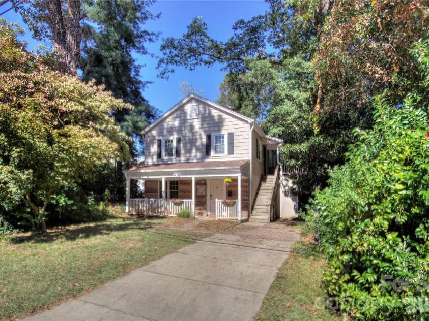 1717 Hamorton Place, Charlotte, NC 28205.  MLS# CAR4381920, YatesRealty ID 26127. 