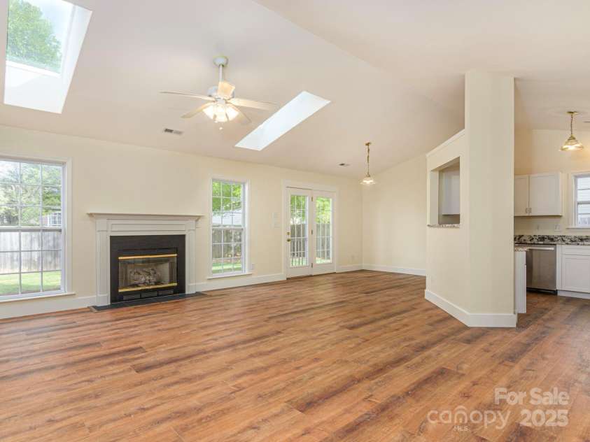 143 Running Briar Road, Fletcher, NC 28732.  MLS# CAR4252399, YatesRealty ID 26128. 
