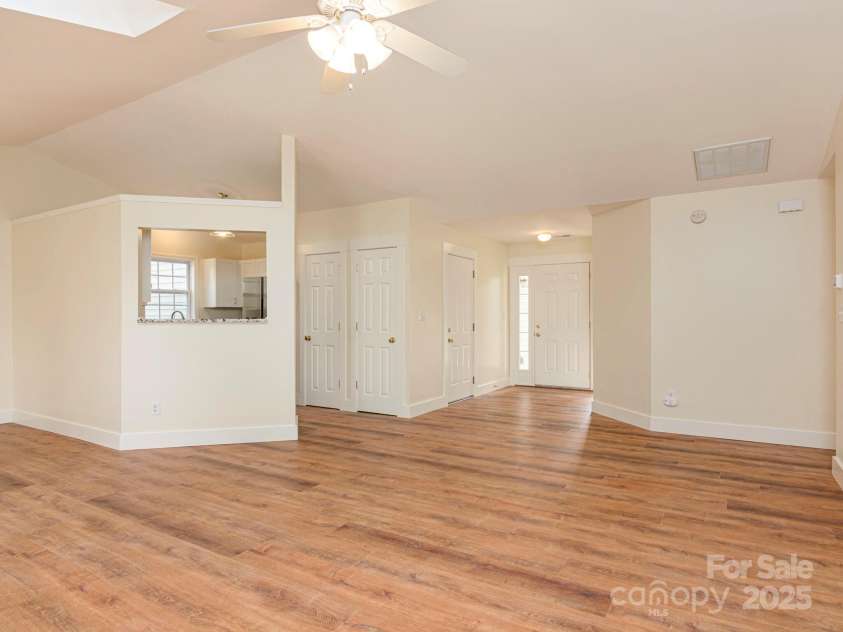 143 Running Briar Road, Fletcher, NC 28732.  MLS# CAR4252399, YatesRealty ID 26128. 