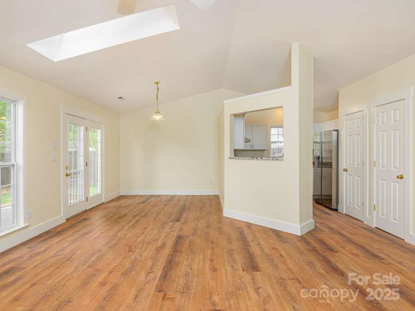 143 Running Briar Road, Fletcher, NC 28732.  MLS# CAR4252399, YatesRealty ID 26128. 