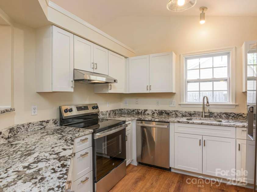 143 Running Briar Road, Fletcher, NC 28732.  MLS# CAR4252399, YatesRealty ID 26128. 