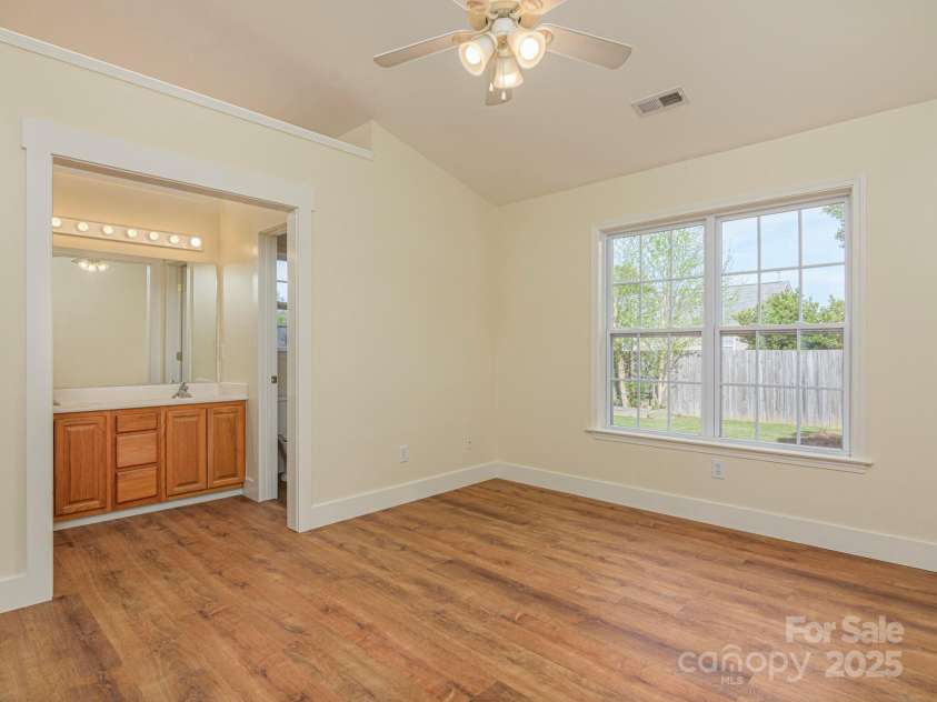 143 Running Briar Road, Fletcher, NC 28732.  MLS# CAR4252399, YatesRealty ID 26128. 