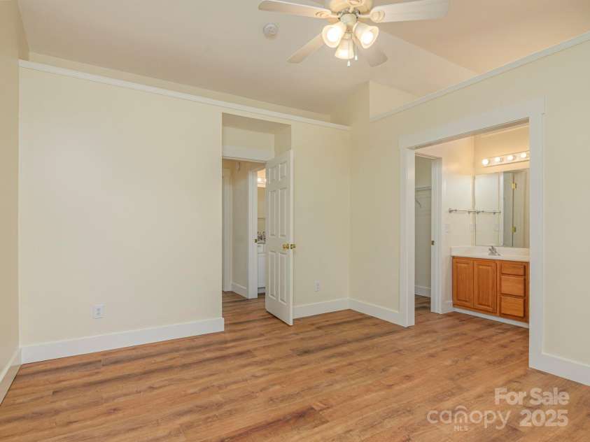 143 Running Briar Road, Fletcher, NC 28732.  MLS# CAR4252399, YatesRealty ID 26128. 
