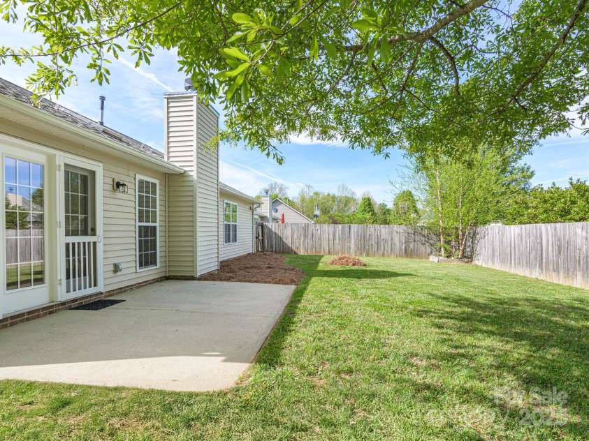 143 Running Briar Road, Fletcher, NC 28732.  MLS# CAR4252399, YatesRealty ID 26128. 