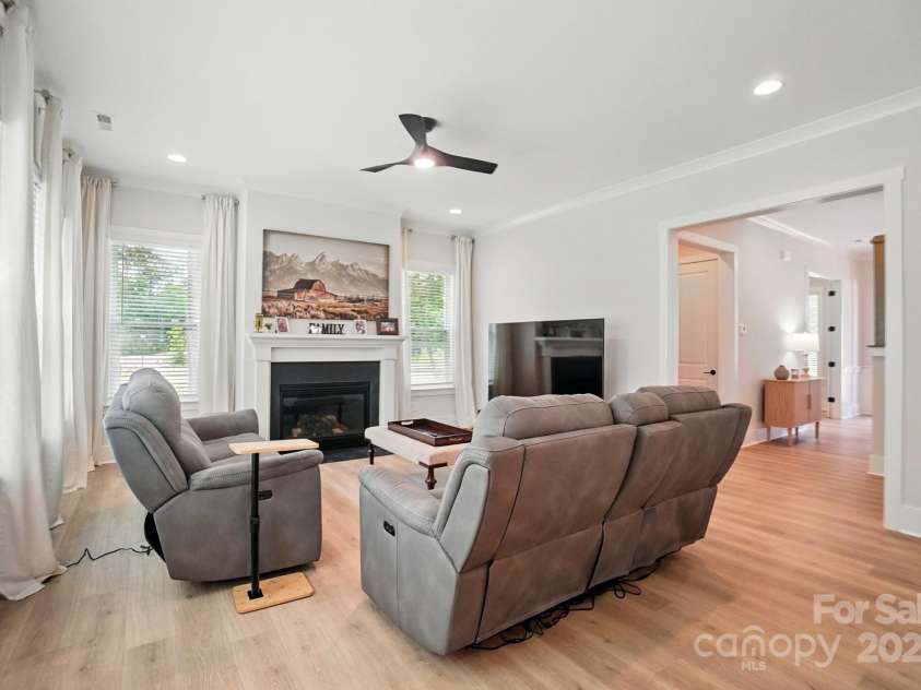 7818 Russell Road, Indian Trail, NC 28079.  MLS# CAR4314616, YatesRealty ID 26129. Family room with tons of  natural light