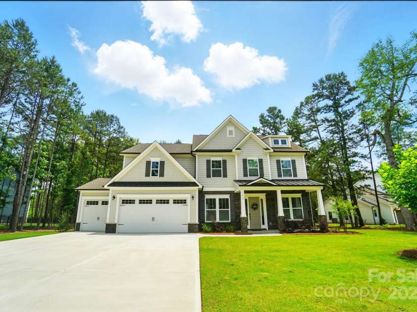 7818 Russell Road, Indian Trail, NC 28079.  MLS# CAR4314616, YatesRealty ID 26129. Welcome to 7818 Russell Road