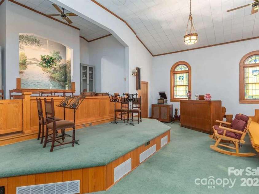 115 Teague Loop, Maggie Valley, NC 28785.  MLS# CAR4298087, YatesRealty ID 2613. 