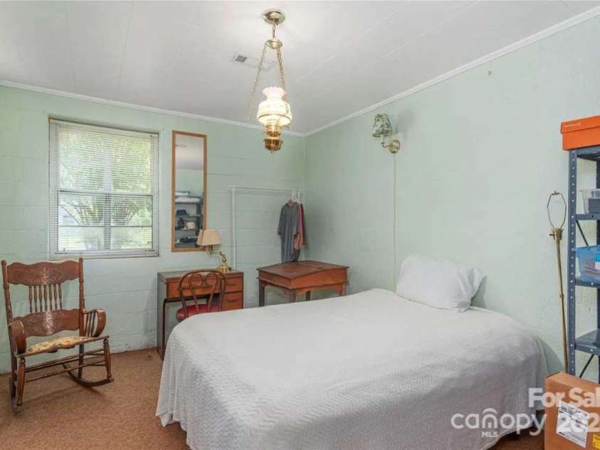 115 Teague Loop, Maggie Valley, NC 28785.  MLS# CAR4298087, YatesRealty ID 2613. 