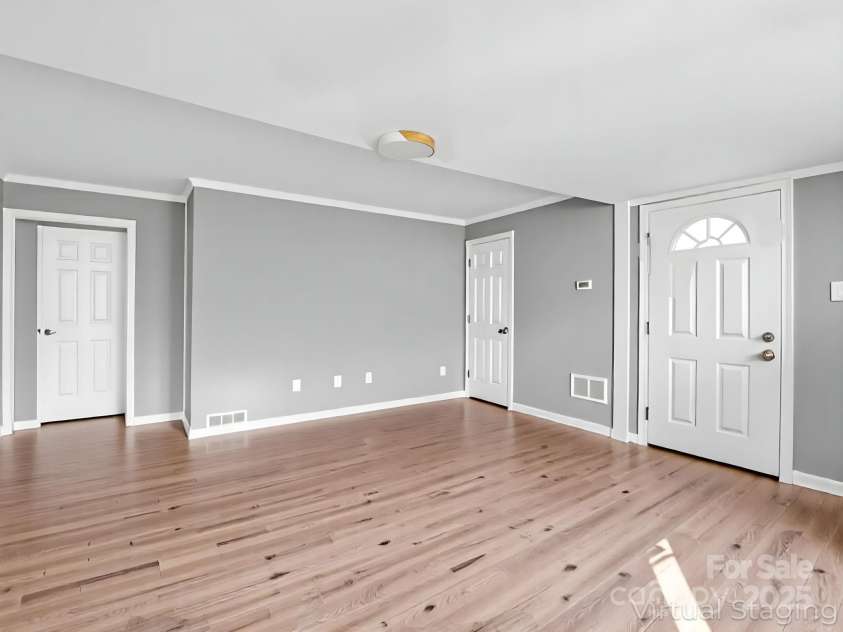 62 Kinard Lane, Penrose, NC 28766.  MLS# CAR4271193, YatesRealty ID 26132. 