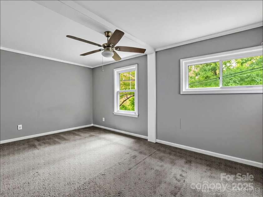 62 Kinard Lane, Penrose, NC 28766.  MLS# CAR4271193, YatesRealty ID 26132. 