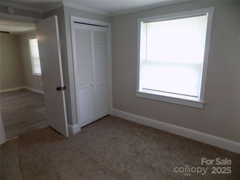 209 Barber Road, Gastonia, NC 28056.  MLS# CAR4259358, YatesRealty ID 26134. Bedroom