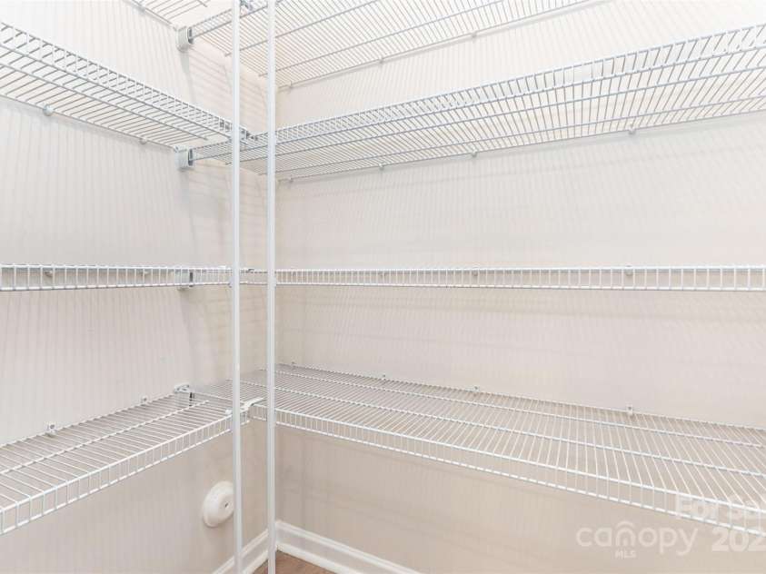 9221 Widden Way, Charlotte, NC 28269.  MLS# CAR4271390, YatesRealty ID 26138. 