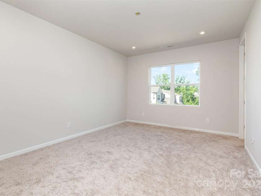 9221 Widden Way, Charlotte, NC 28269.  MLS# CAR4271390, YatesRealty ID 26138. 