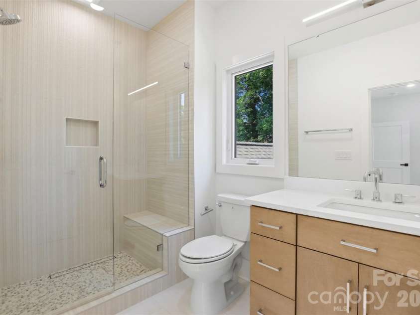 2649 Laburnum Avenue, Charlotte, NC 28205.  MLS# CAR4314719, YatesRealty ID 2614. 3rd bedroom bath