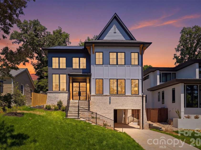 2649 Laburnum Avenue, Charlotte, NC 28205.  MLS# CAR4314719, YatesRealty ID 2614. 