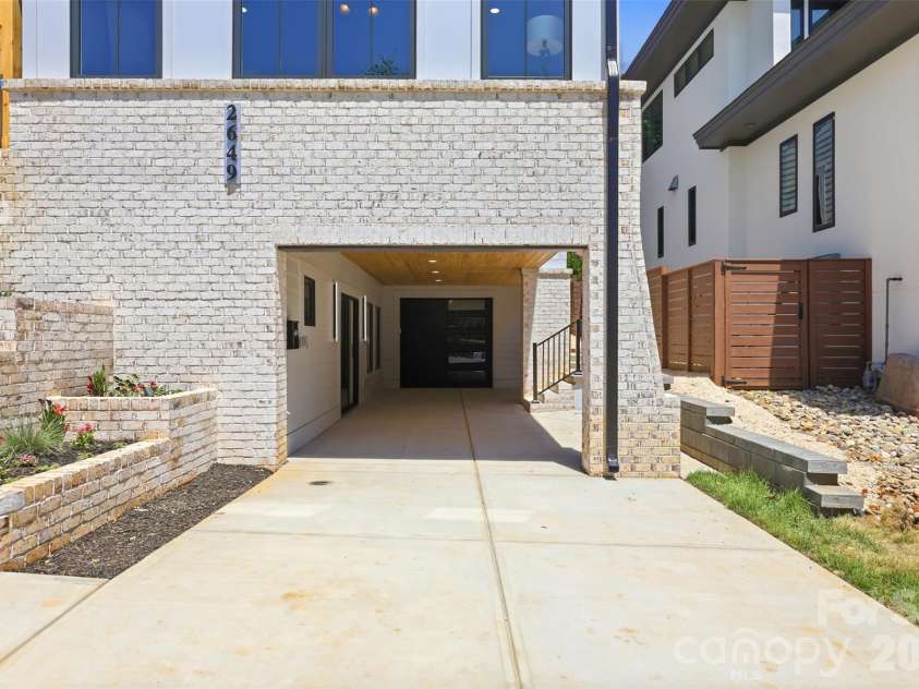 2649 Laburnum Avenue, Charlotte, NC 28205.  MLS# CAR4314719, YatesRealty ID 2614. 