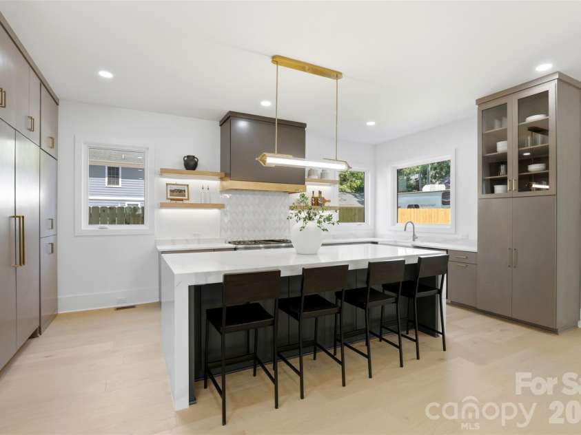 2649 Laburnum Avenue, Charlotte, NC 28205.  MLS# CAR4314719, YatesRealty ID 2614. 