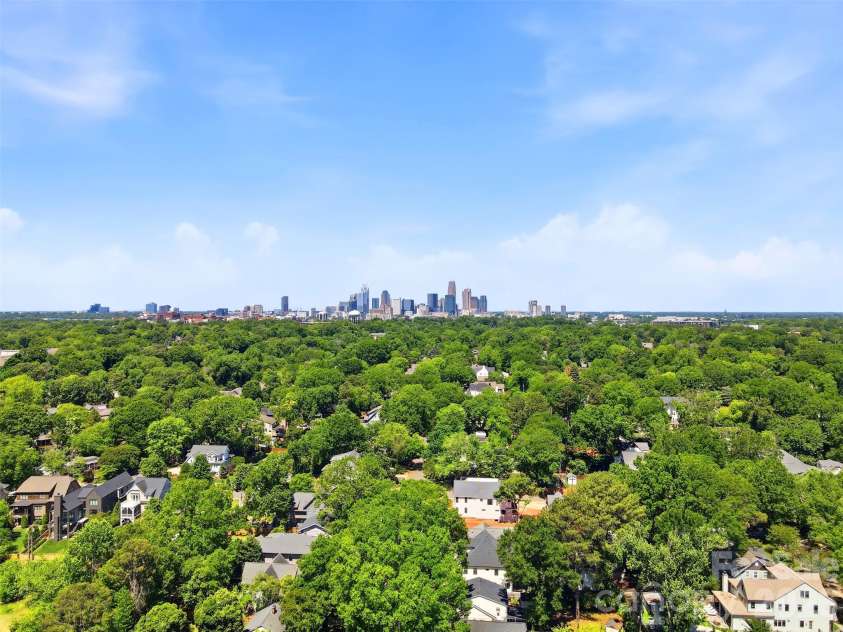 2649 Laburnum Avenue, Charlotte, NC 28205.  MLS# CAR4314719, YatesRealty ID 2614. 