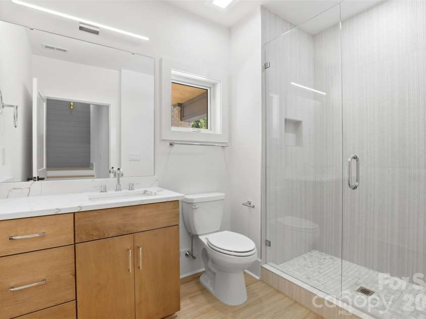 2649 Laburnum Avenue, Charlotte, NC 28205.  MLS# CAR4314719, YatesRealty ID 2614. Basement bath