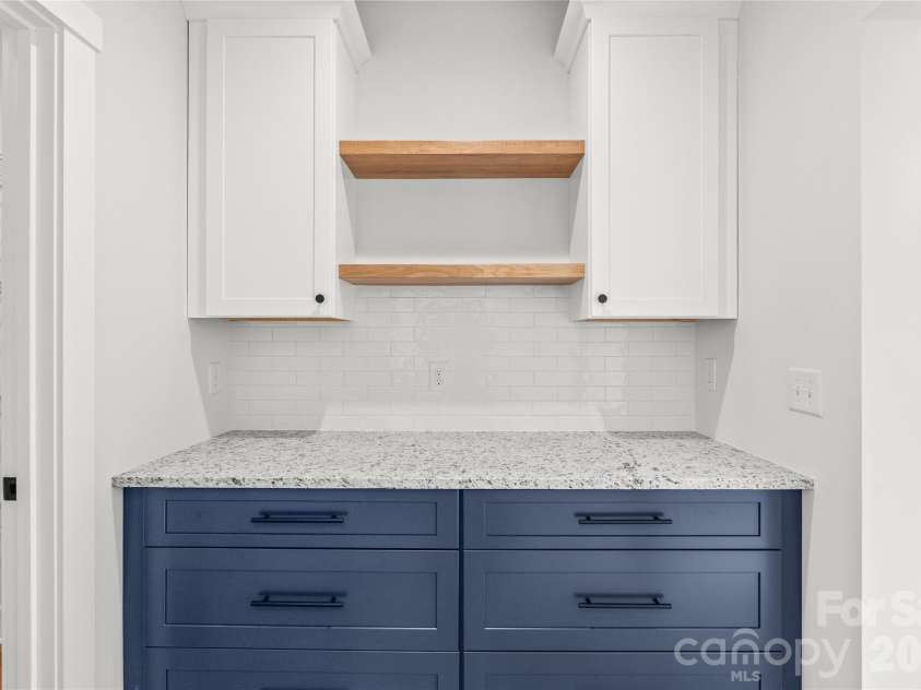 3646 46th Avenue, Hickory, NC 28601.  MLS# CAR4221806, YatesRealty ID 2614. 