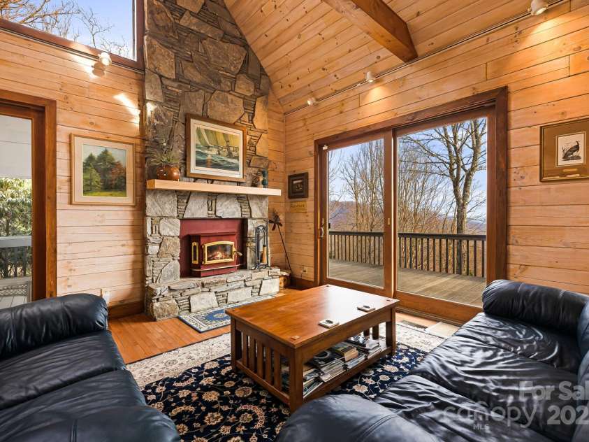 646 Overlook Drive, Mars Hill, NC 28754.  MLS# CAR4224673, YatesRealty ID 2614. Open Airy Floor Plan