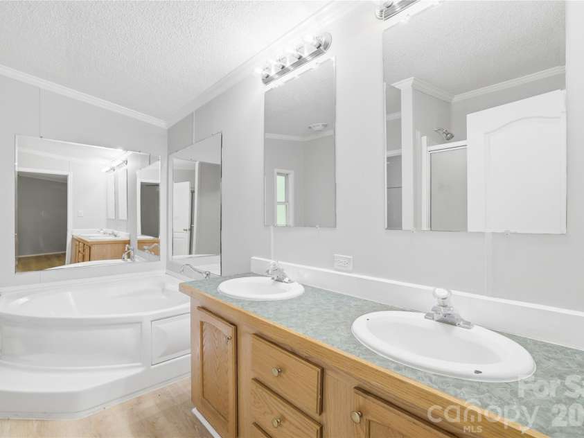 508 Cripple Creek Road, Sylva, NC 28779.  MLS# CAR4387128, YatesRealty ID 26140. 