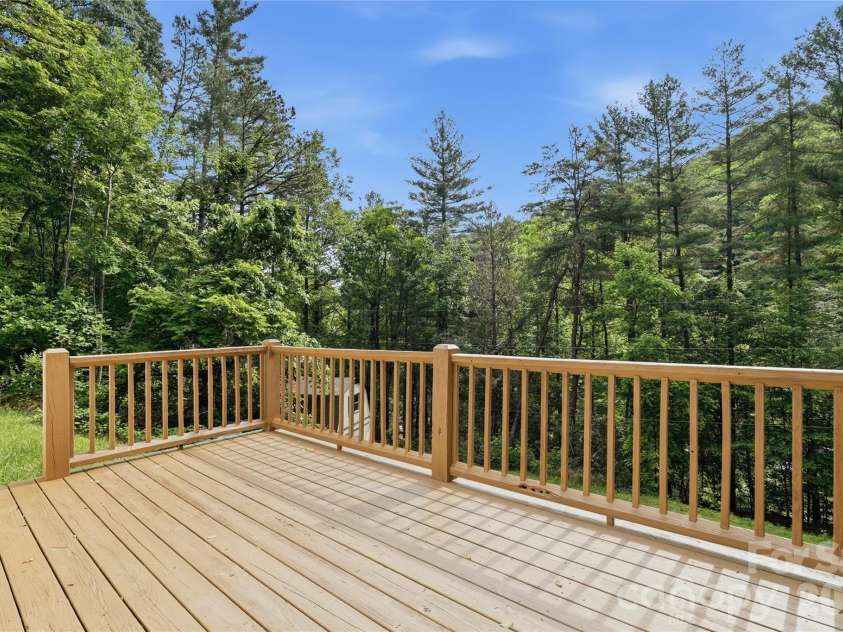508 Cripple Creek Road, Sylva, NC 28779.  MLS# CAR4387128, YatesRealty ID 26140. 