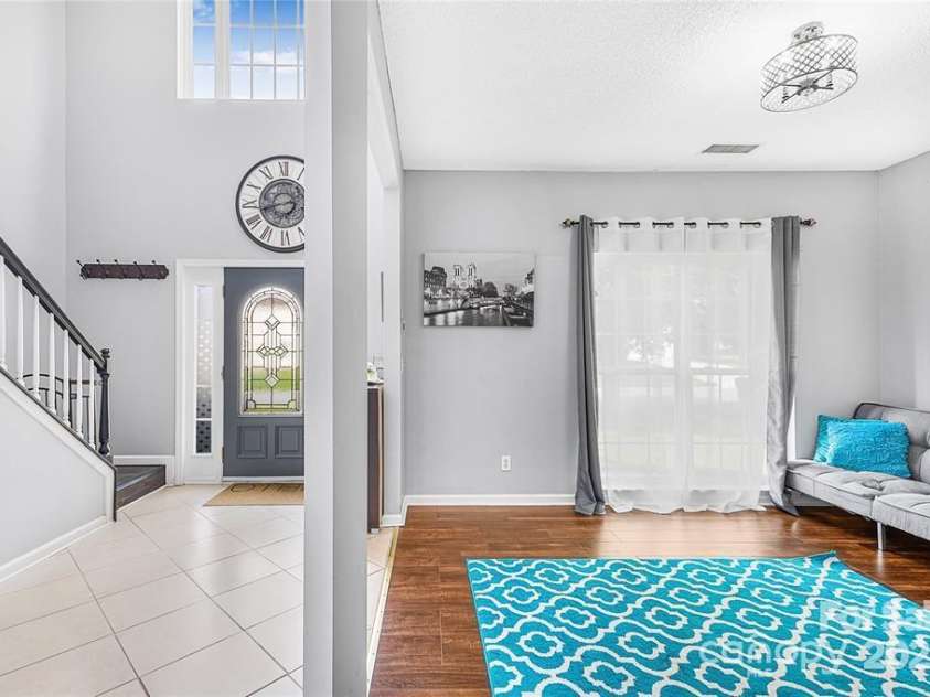 9910 Sandman Lane, Charlotte, NC 28216.  MLS# CAR4278262, YatesRealty ID 26141. 