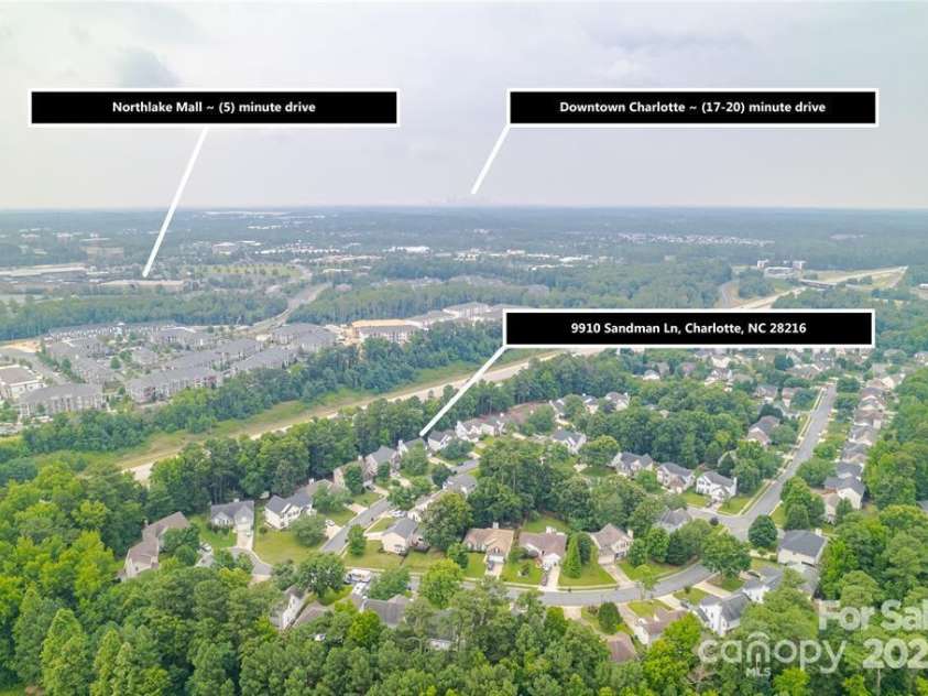 9910 Sandman Lane, Charlotte, NC 28216.  MLS# CAR4278262, YatesRealty ID 26141. 