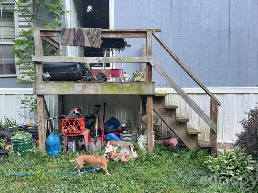 468 Long Branch Road, Green Mountain, NC 28740.  MLS# CAR4387792, YatesRealty ID 26142. 
