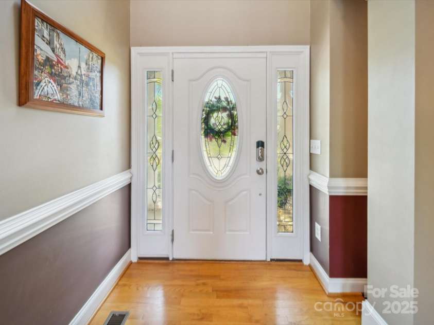 6523 Alba Rose Lane, Huntersville, NC 28078.  MLS# CAR4270008, YatesRealty ID 26142. Foyer