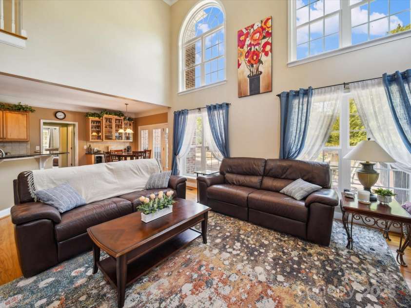 6523 Alba Rose Lane, Huntersville, NC 28078.  MLS# CAR4270008, YatesRealty ID 26142. Great Room