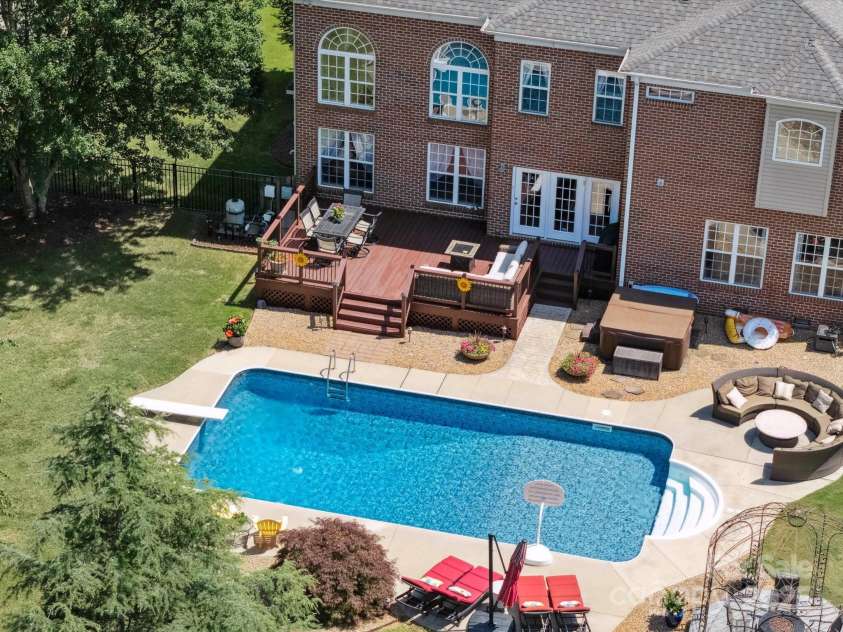 6523 Alba Rose Lane, Huntersville, NC 28078.  MLS# CAR4270008, YatesRealty ID 26142. InGround Salt Water Pool