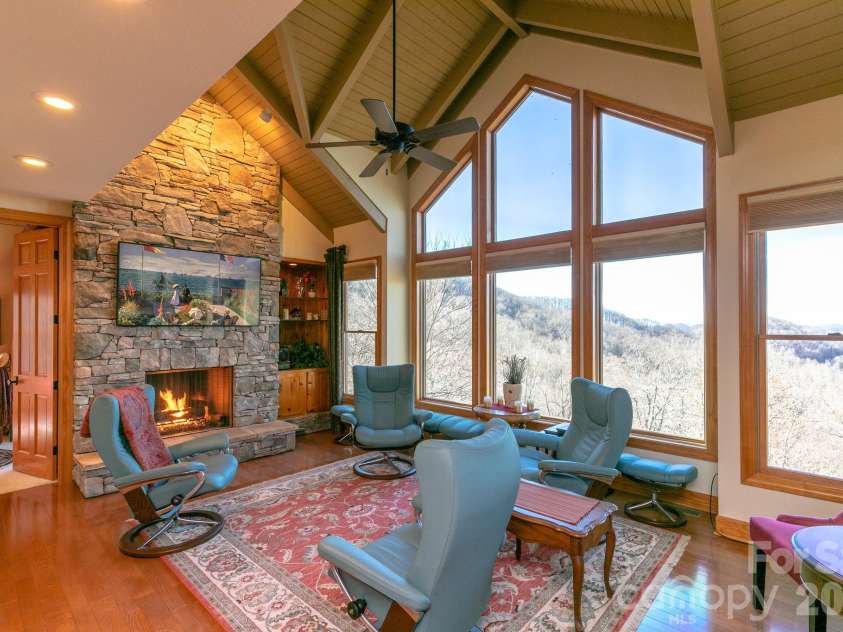 755 Andrew Banks Road, Burnsville, NC 28714.  MLS# CAR4385895, YatesRealty ID 26143. 
