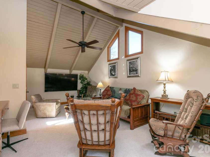 755 Andrew Banks Road, Burnsville, NC 28714.  MLS# CAR4385895, YatesRealty ID 26143. 