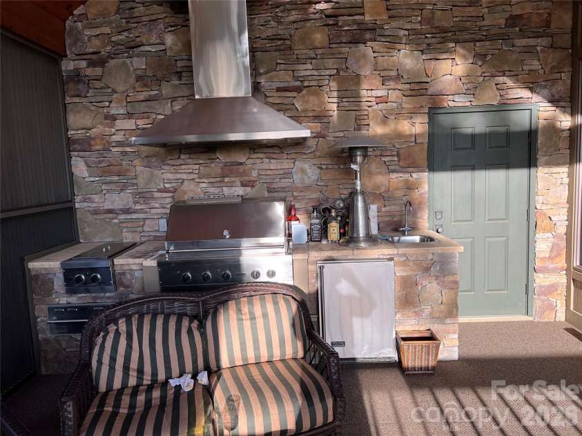 755 Andrew Banks Road, Burnsville, NC 28714.  MLS# CAR4385895, YatesRealty ID 26143. 