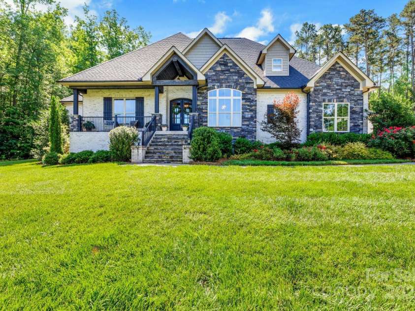 2122 Goose Creek Farm Lane, Indian Trail, NC 28079.  MLS# CAR4270458, YatesRealty ID 26144. 