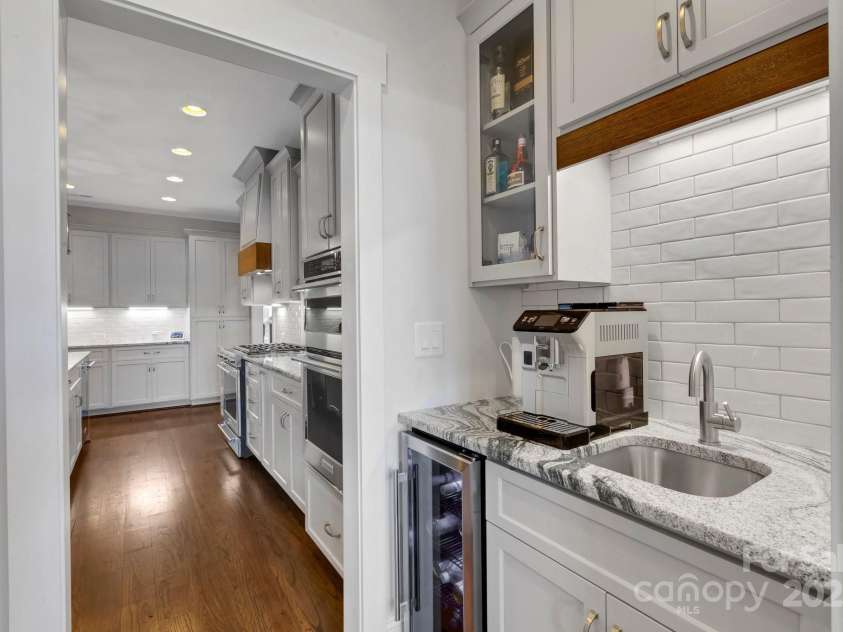 2122 Goose Creek Farm Lane, Indian Trail, NC 28079.  MLS# CAR4270458, YatesRealty ID 26144. 