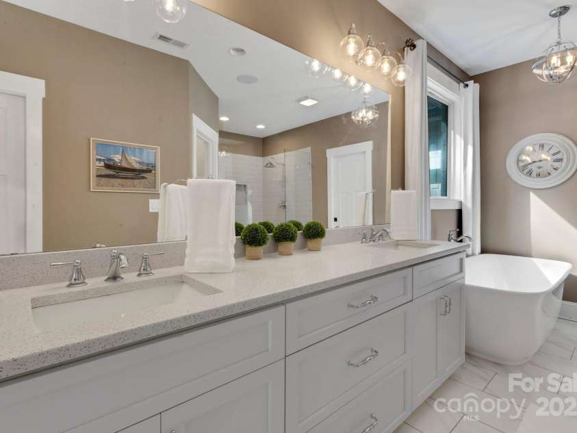 2122 Goose Creek Farm Lane, Indian Trail, NC 28079.  MLS# CAR4270458, YatesRealty ID 26144. 