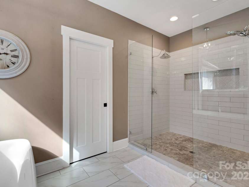 2122 Goose Creek Farm Lane, Indian Trail, NC 28079.  MLS# CAR4270458, YatesRealty ID 26144. 