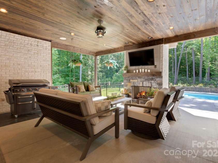 2122 Goose Creek Farm Lane, Indian Trail, NC 28079.  MLS# CAR4270458, YatesRealty ID 26144. 