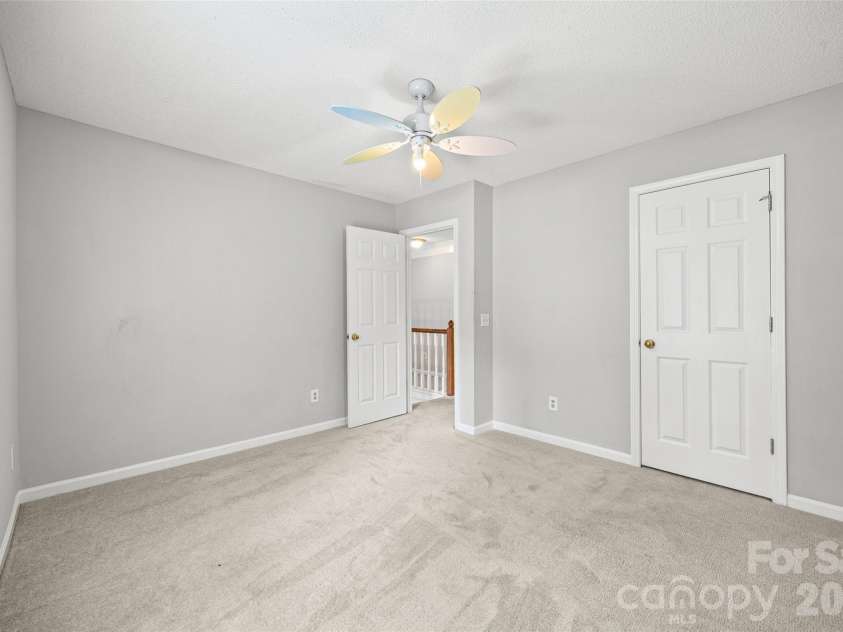 4926 Benthaven Lane, Charlotte, NC 28269.  MLS# CAR4387595, YatesRealty ID 26144. 