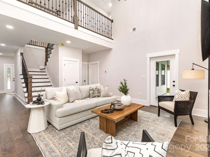 9527 Walkers Ferry Road, Charlotte, NC 28214.  MLS# CAR4255253, YatesRealty ID 26145. 6.5