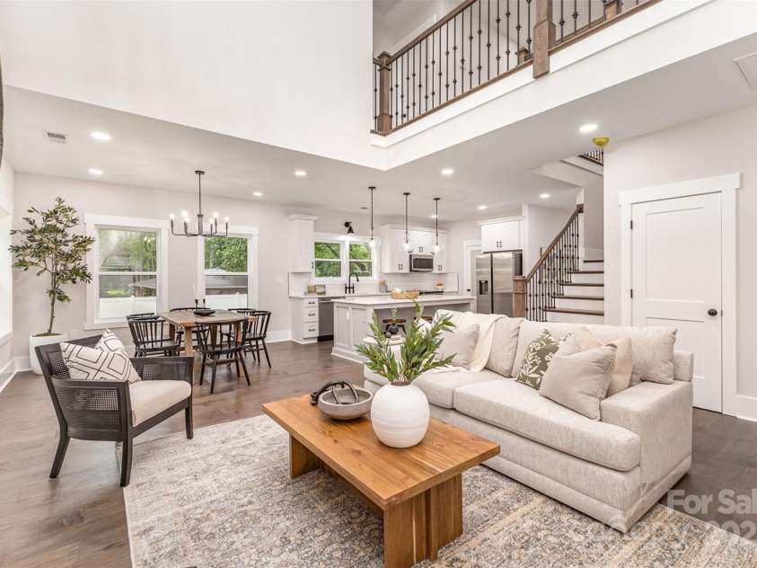 9527 Walkers Ferry Road, Charlotte, NC 28214.  MLS# CAR4255253, YatesRealty ID 26145. Open floor plan brings everyone together